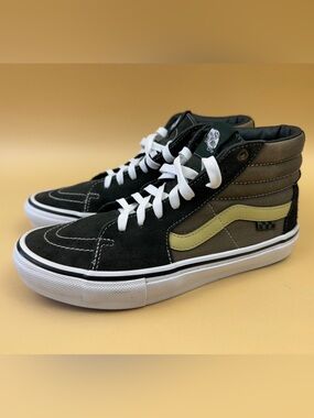 Vans Skate Sk8-Hi Black Olive Suede Men's Size 7.5 / Women's 9.0 EU 40 Like New